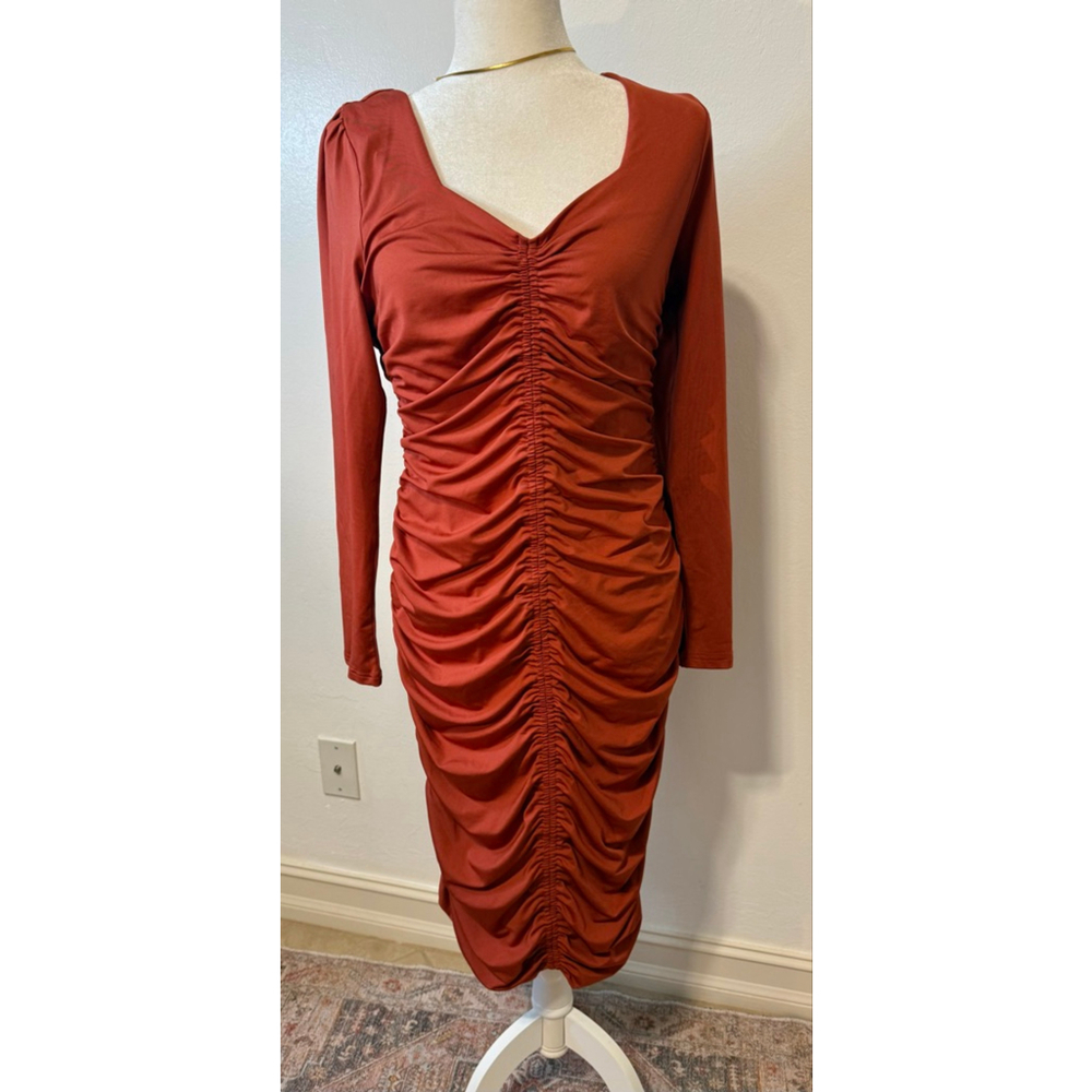 BALTIC BORN Rust Long Sleeve Ruched Midi Dress L, stretchy two layers.